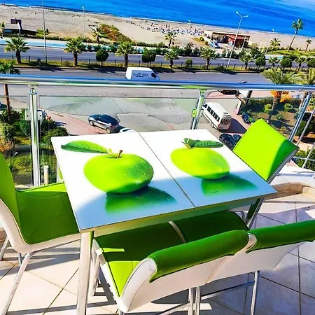 Alanya'da Enfes Deniz Manzarali Ve Havuzlu Daire * Alanya